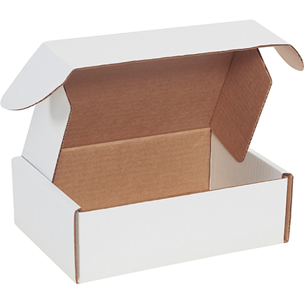 9 x 6 <span class='fraction'>1/4</span> x 3" White Deluxe Literature Mailers
